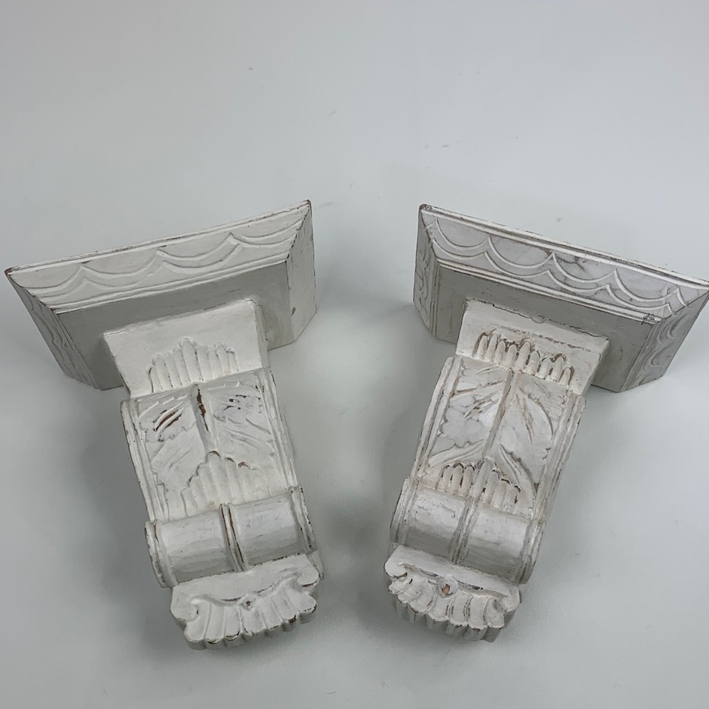 Vintage White Decorative Wall hanging Sconces Corbels Kirklands Lightweight Set